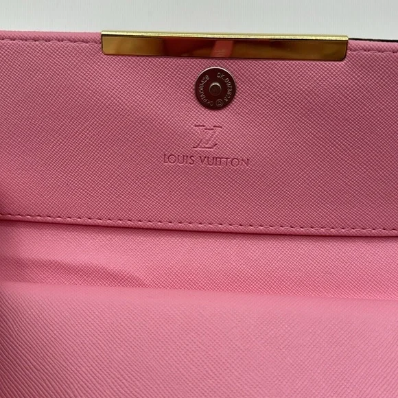 Inspired Design Floral Pattern Wallet NWT - Picture 2 of 10